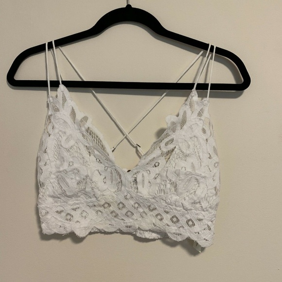 NEW Free People Adella Lace Crochet Bralette - Picture 4 of 4